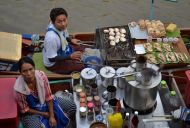 FLOATING MARKET OF AMPHAWA