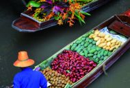 FLOATING MARKET OF AMPHAWA